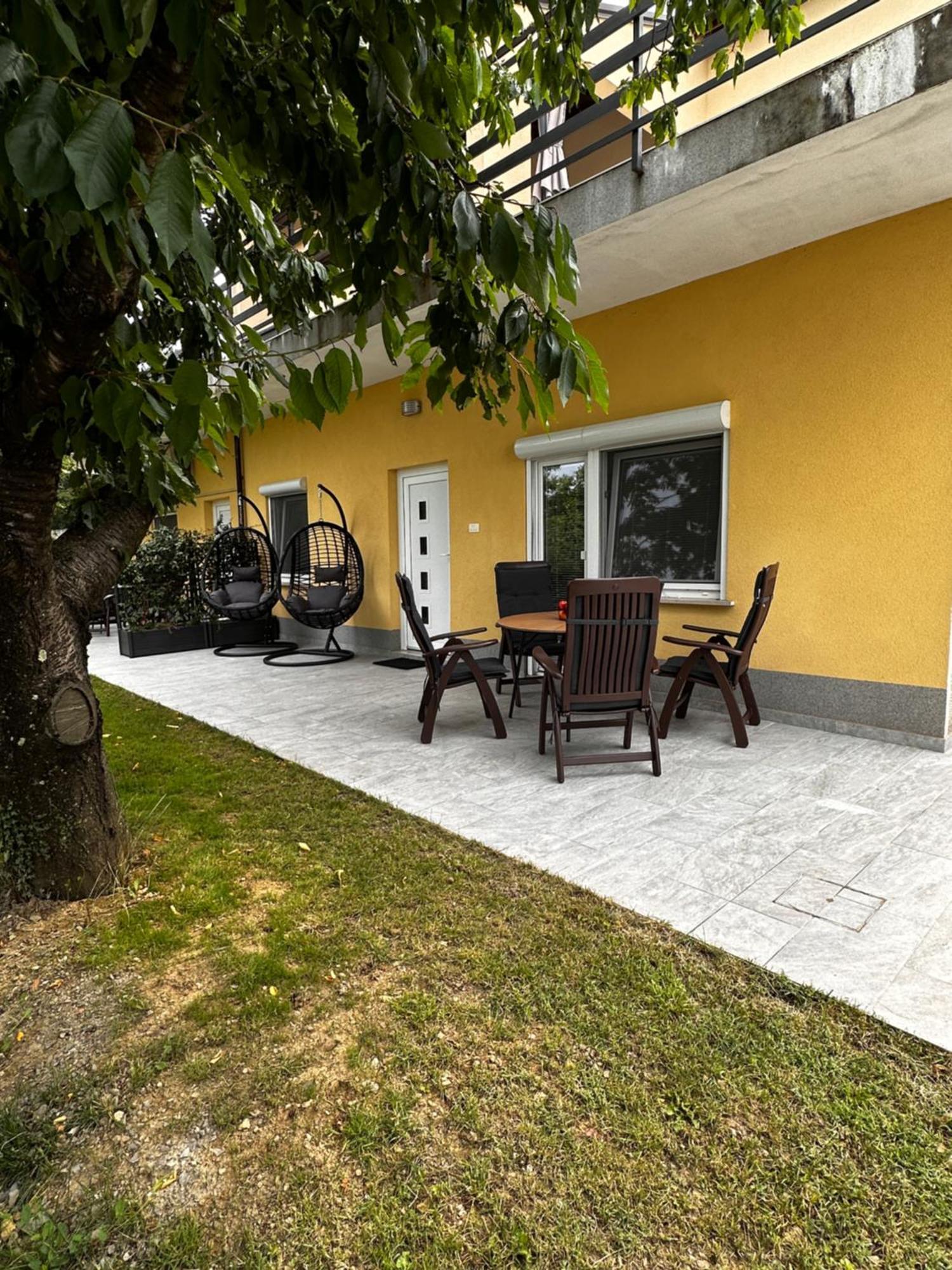 Riad Apartments Premium Zgornje Skofije Exterior photo